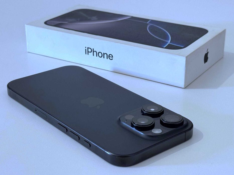 Бартер! Перфектен! iPhone 16 Pro Black Titanium 89% Батерия.
