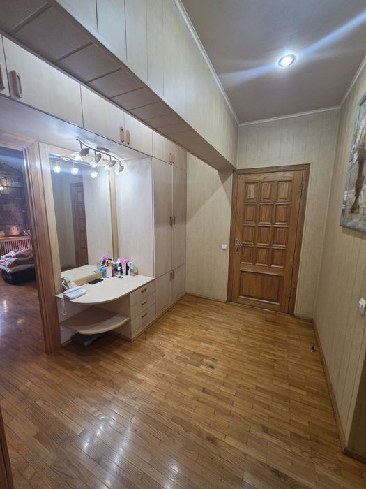 Продажа Юнусабад-3,  3 комнатная квартира