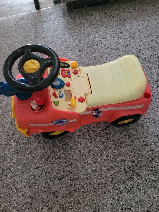 Кола за бутане с крачета