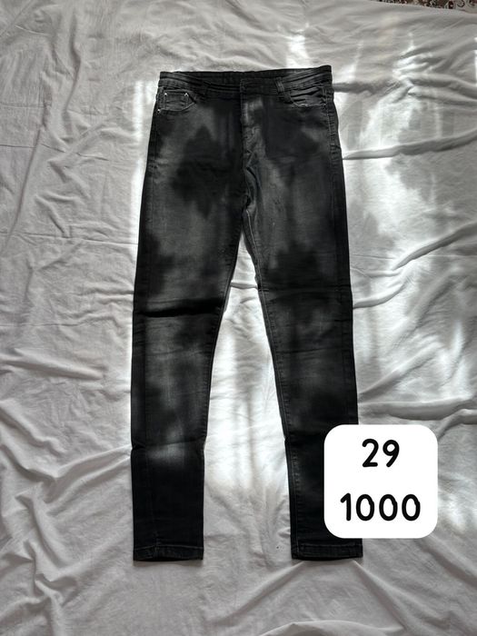 продажа джинс по 2000