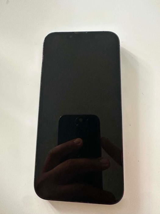 iPhone 13 Pro зелен