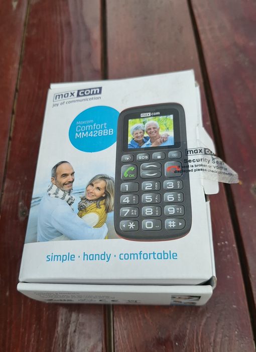 Vand 2 telefone cu butoane, noi de la marca Maxcom. 50 de lei bucata.