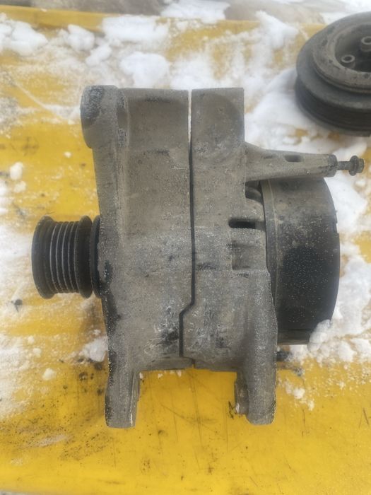 Генератор Гольф3 Вента оригинал