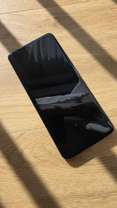 Vând Honor 90 Verde Smarald cu 512 Gb 12 Gb ram dual-sim | Impecabil | Full box
