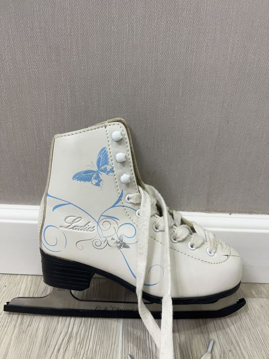 Детские коньки