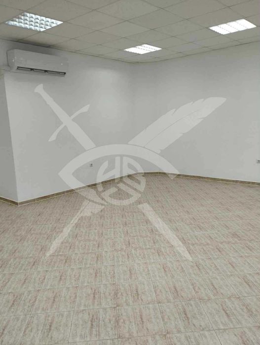 Дава се под наем Магазин в с. Левски, Област Варна - 75 кв.м за 1250 € - Снимка #1