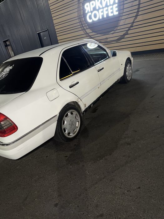 Мерседес w202 C180