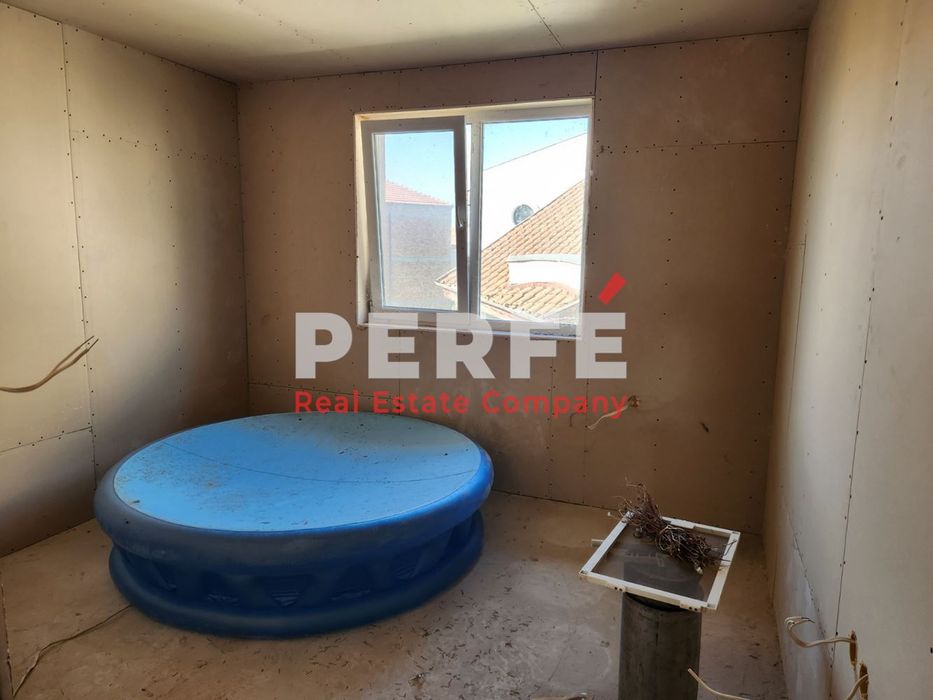 Продава се Къща в Бургас, Долно Езерово - 280 кв.м за 911 €/кв.м - Снимка #10