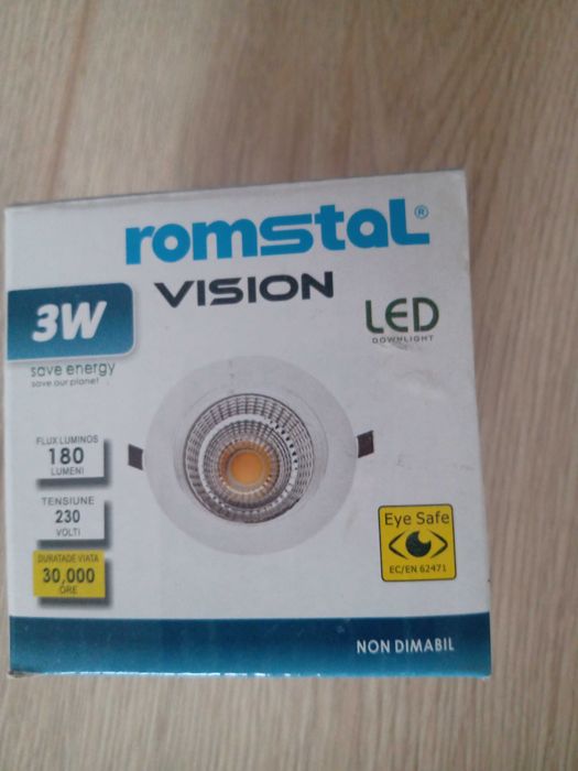 Vând spoturi led incastrabile si led bucatarie