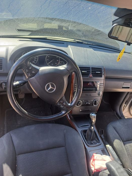 Vind mercedes clasa A in perfecta stare nu necesita nici o investitie