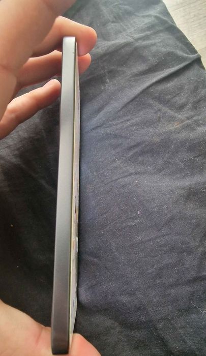 Vând schimb HONOR_400 lite