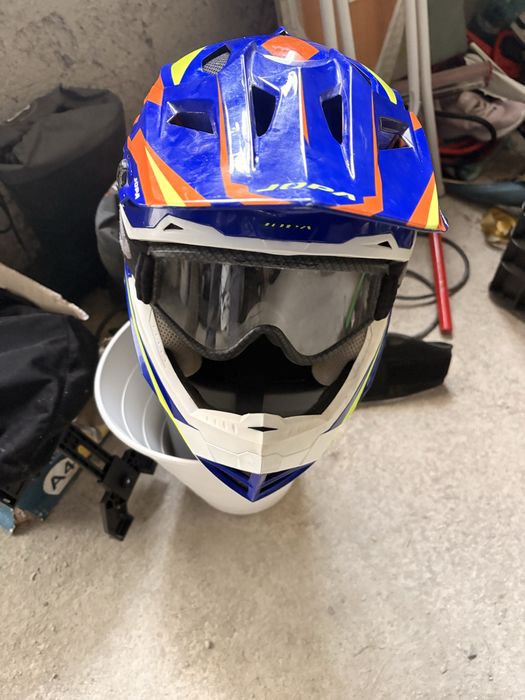 Casca Jopa moto sau dowhnhill bike măsura L cu ochelari Oakley