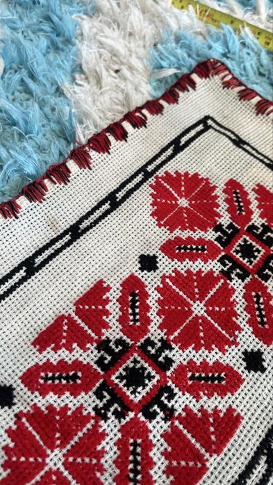 Piese traditionale , mileuri , centru masa