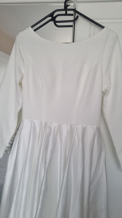 Бяла сватбена рокля, нова с етикет