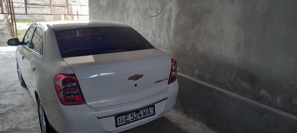 Коболт ок рангда, сифати ало даражада