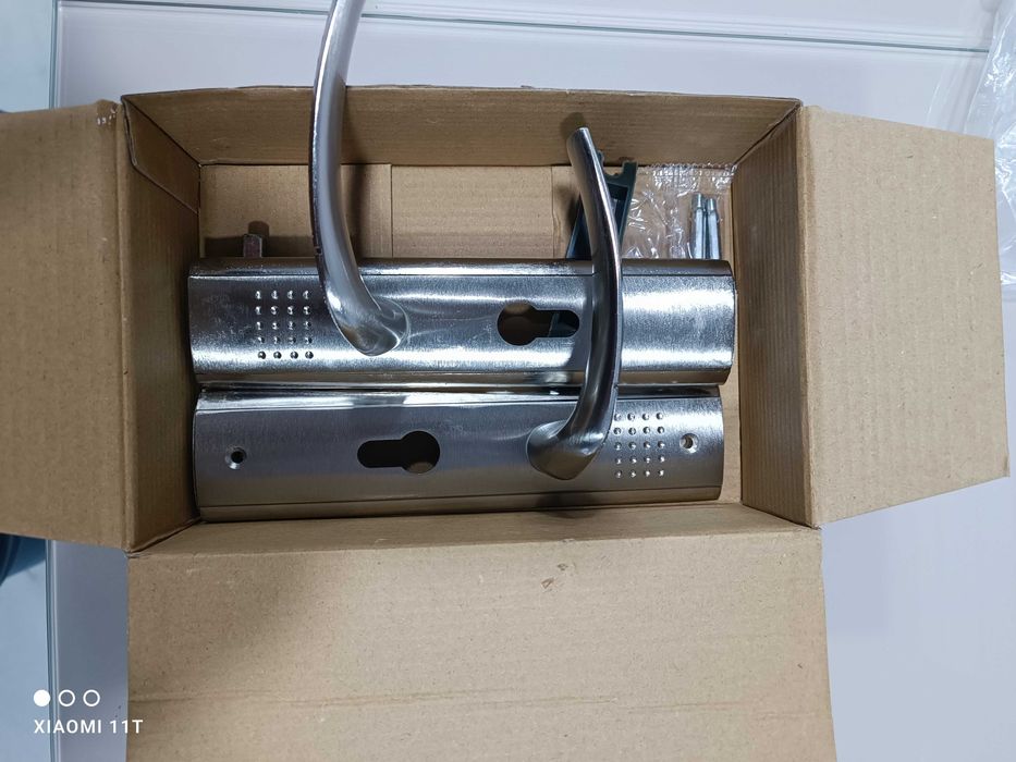 Дръжки за интериорни врати