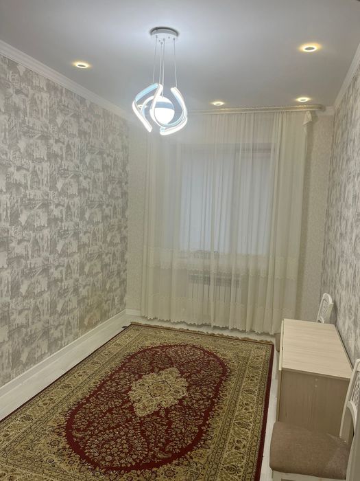 Продам квартиру 3-х комнатную