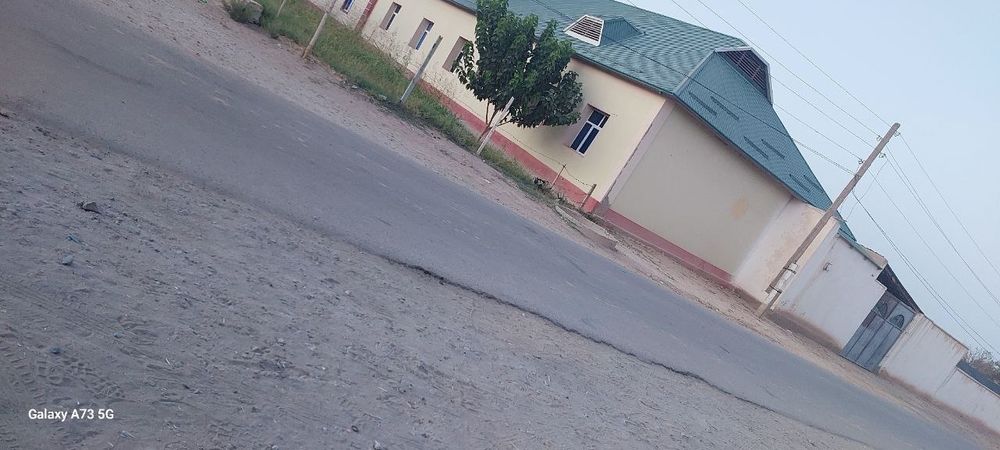 Уй сотилади Термиз аерапорт томонда