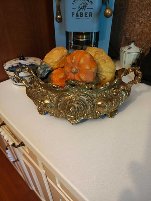 Антикварна масивна бронзова фруктиера Лоплюс подарък