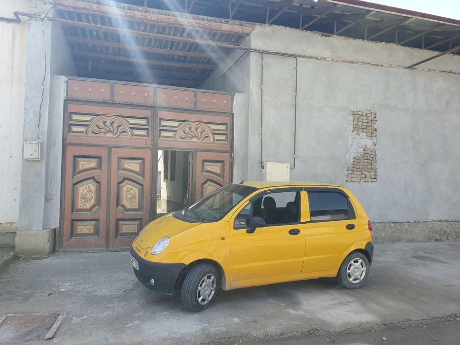 Ховли жой сотилади