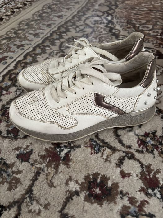 Кроссовка женский