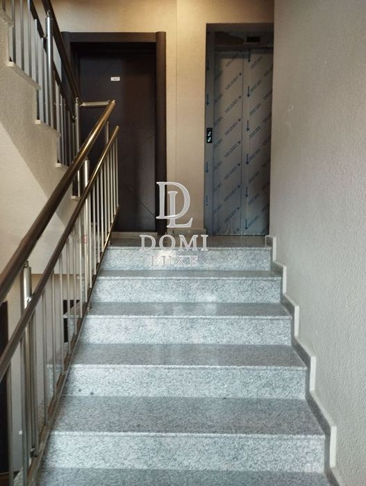 Продава се Двустаен апартамент в Варна, Колхозен пазар - 79 кв.м за 1056 €/кв.м - Снимка #9