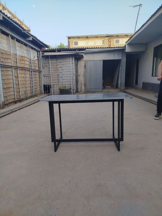 Столик из лофтаа