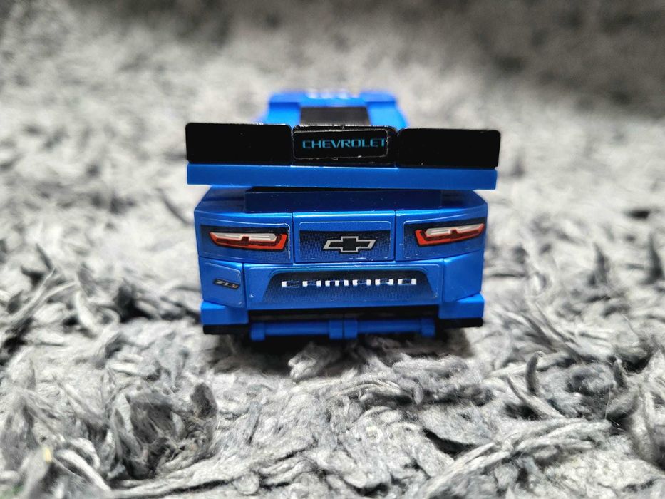 LEGO Speed Champions - Masina de curse Chevrolet Camaro (De colectie)