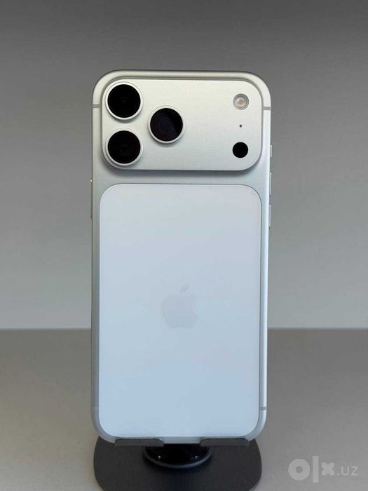 Срочно продается Iphone 17 Pro Max, 256Gb, Silver, 100%%.