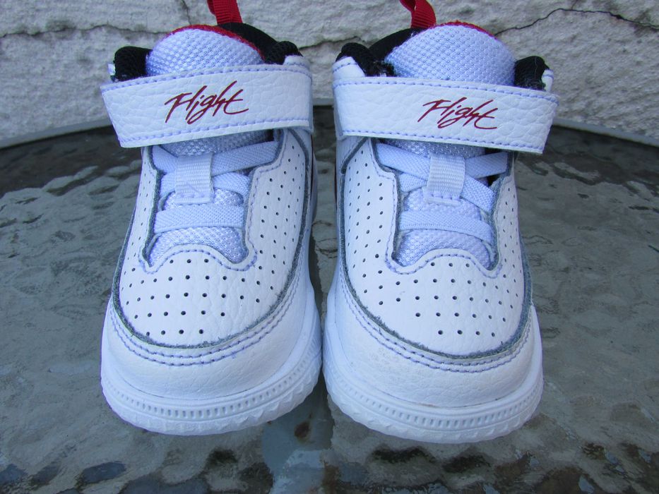 Детски маратонки Nike Jordan Max Aura 5