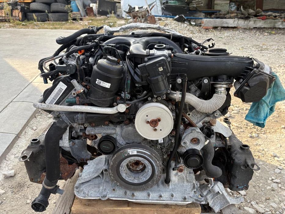 Двигателя Audi 3.0 tdi a4 a6 a7 q5 q7 176kw 239ps ( CPN )