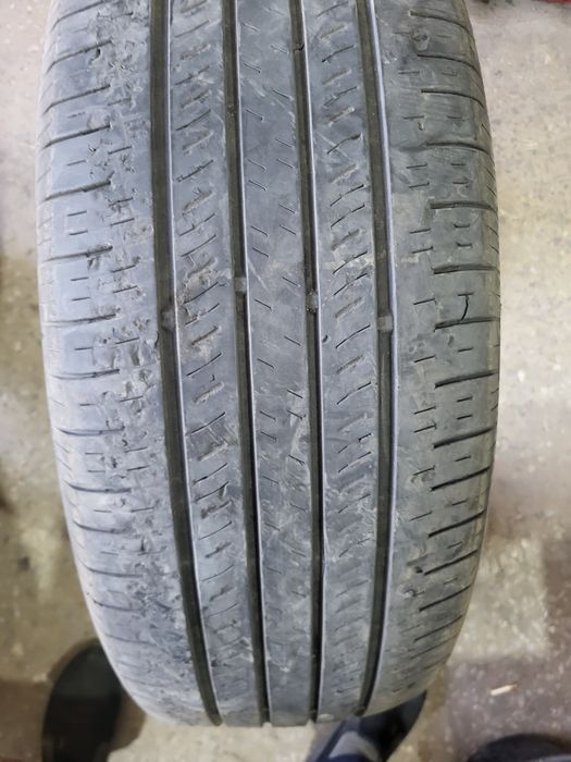 Продам резину 235/60/18