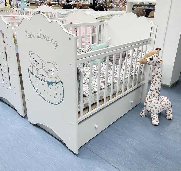 Продам детскую кроватку