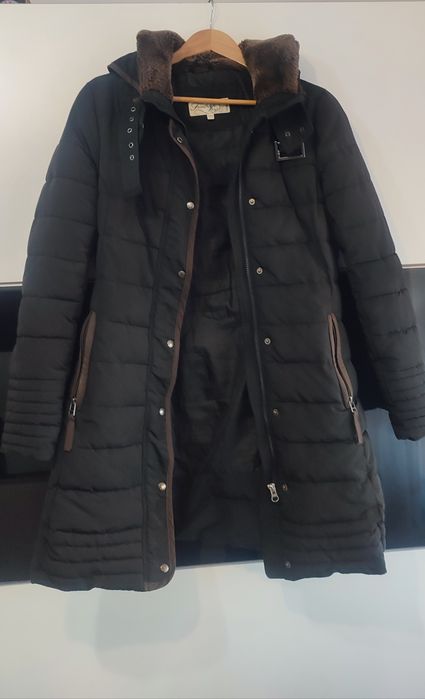 Geaca de iarna, in conditii foarte bune