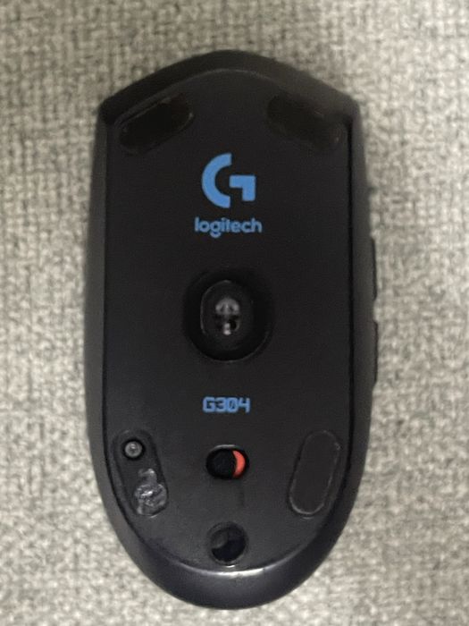 Logitech g 304.