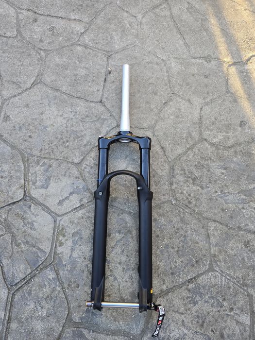 Furca bicicleta în stare foarte buna