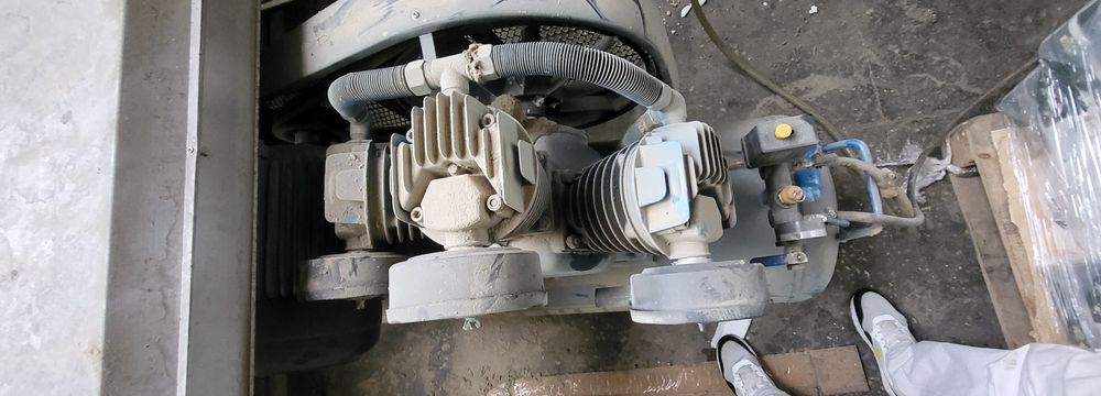 Масляный компрессор Mateus MS03309