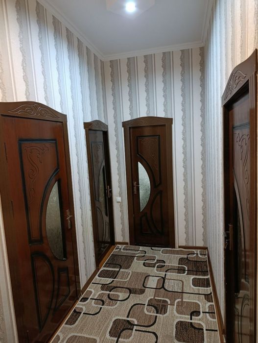 Срочно 2 хоналик янги гиштлик домдан квартира сотилади 60 квм