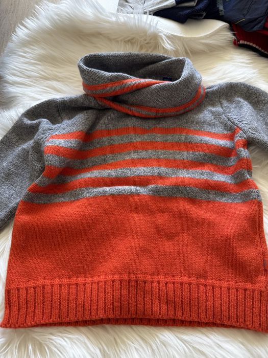 Маркови жилекти и пуловери за момче