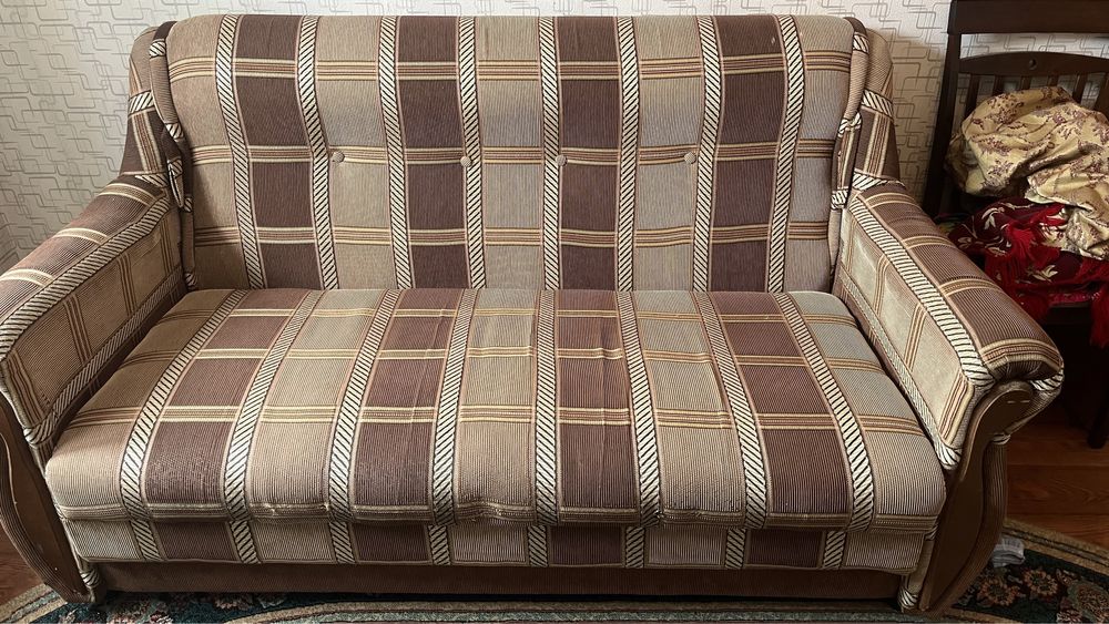 Продам хороши диван б/у