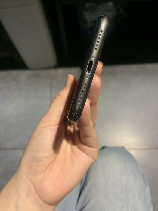 Продам айфон 11 128гб