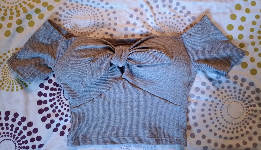 Дамско бюстие               .