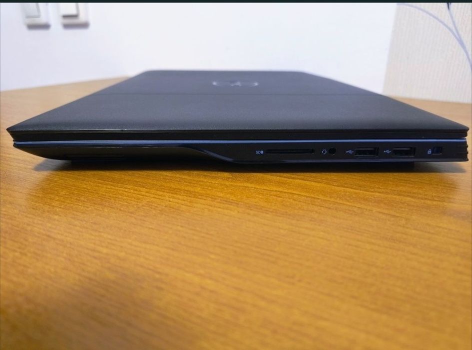 Laptop gaming Dell G3 15 (model G3 3500)