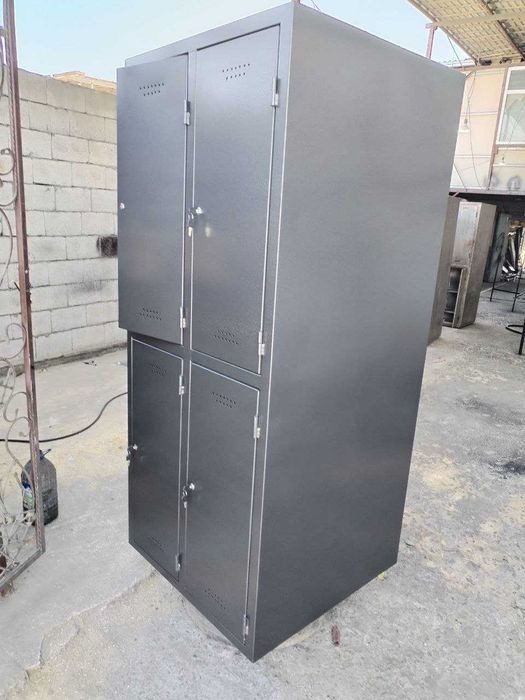 шкаф железный металлический  для документов  и раздевалки  185x80x80см