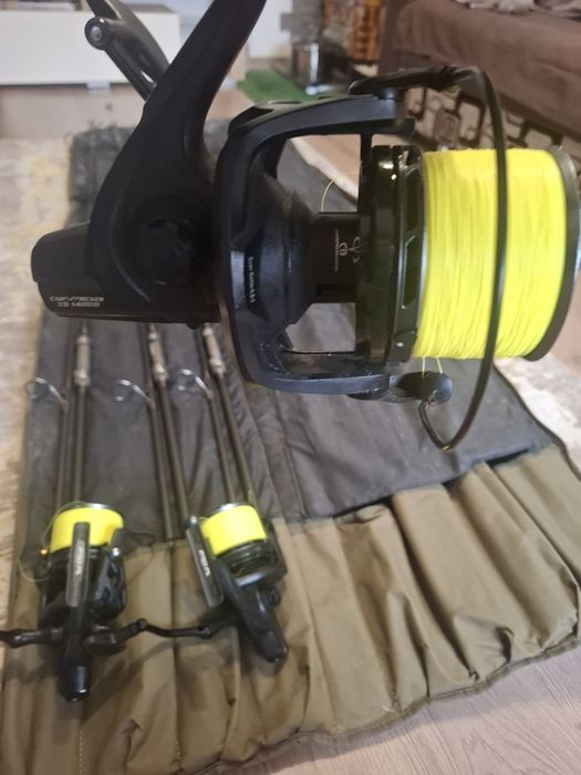 Vând echipament pescuit