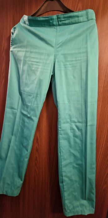 Vând costum medical Natural Design