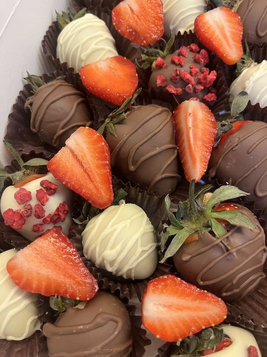 клубника в шоколаде