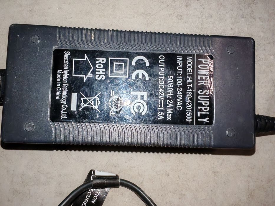 Încărcător hoverbord