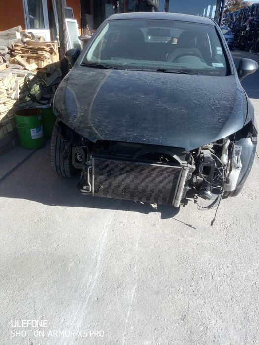 Сеат Ибиза 2009 год. 1.2 бензин 3 цилиндъра двигател BZG на части