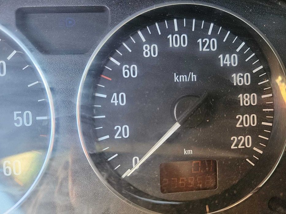 Vand Opel Astra G Caravan – 1.7 CDTI (Motorină) – An 2004 – 279.000 km